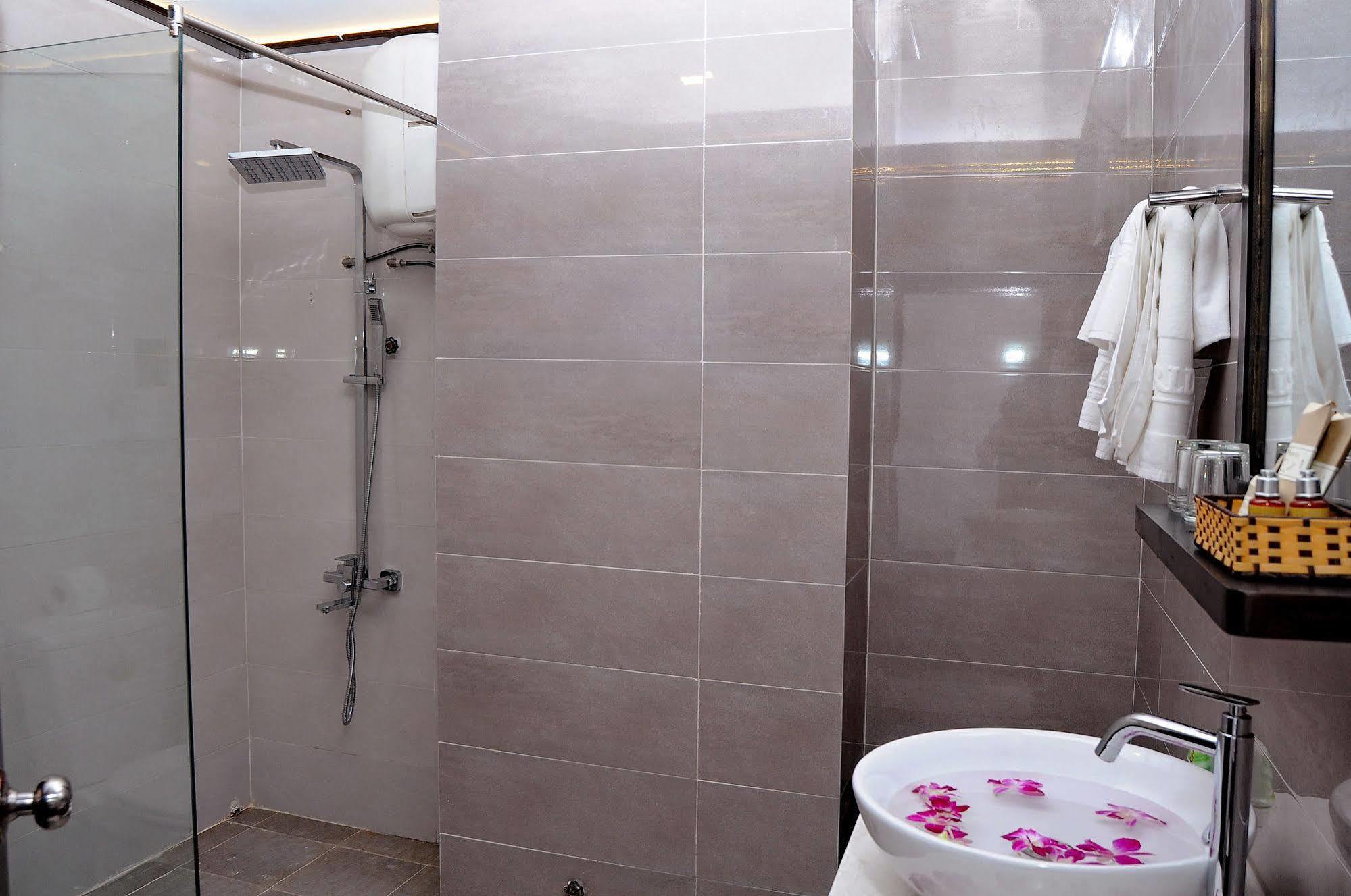 Camellia Nhatrang Hotel Nha Trang Exterior photo